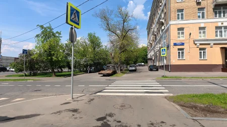 Примыкание улицы Чистова к Люблинской улице