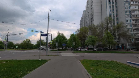Примыкание Паромной улицы к улице Борисовские Пруды
